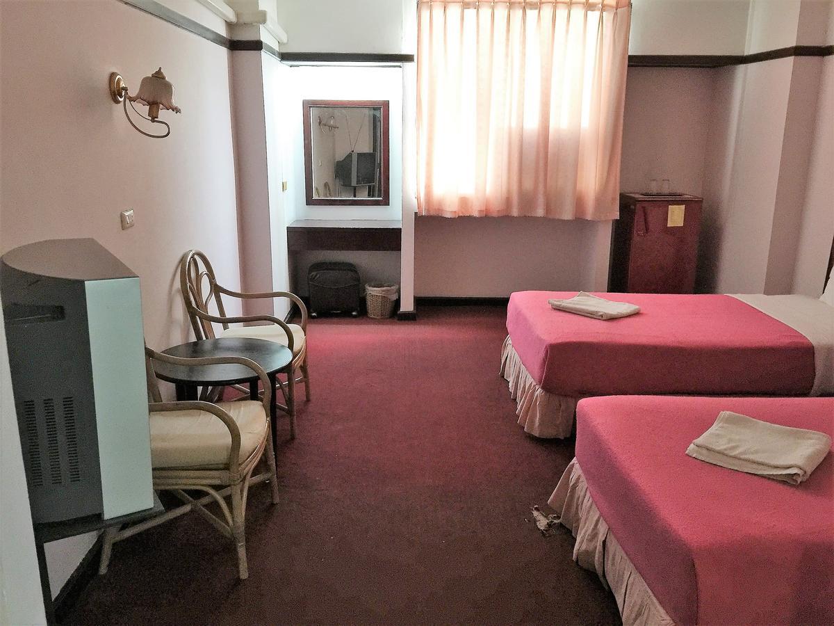 Daeng Plaza Hotel Phuket Exteriör bild