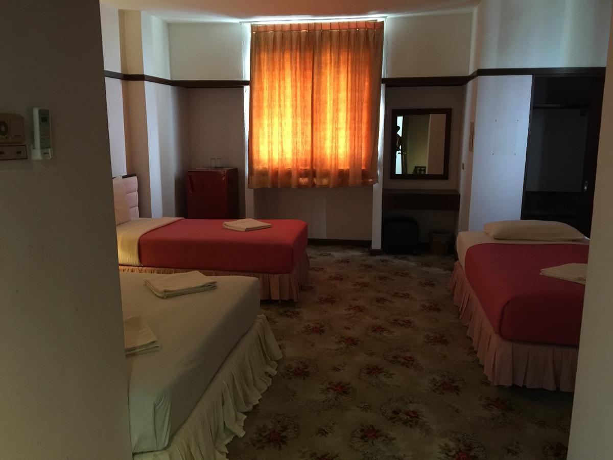 Daeng Plaza Hotel Phuket Exteriör bild
