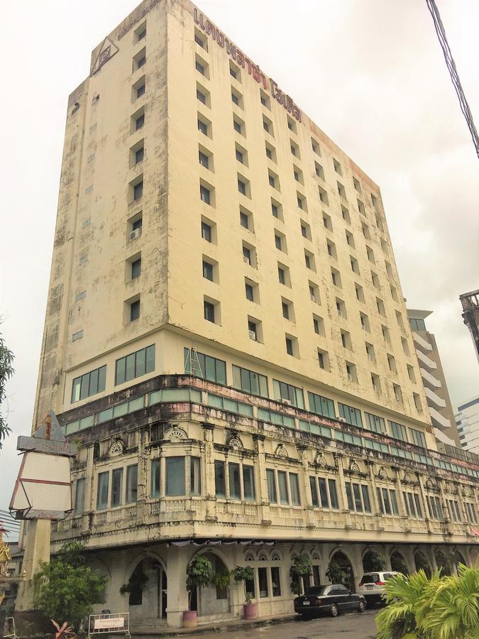 Daeng Plaza Hotel Phuket Exteriör bild